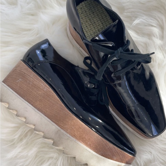 Stella Maccartney Platform sneaker lace up style - Picture 3 of 3